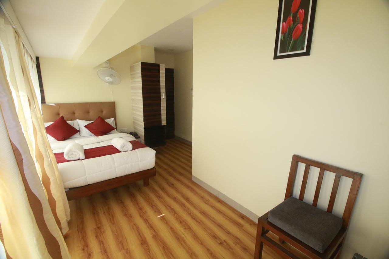 Hotel Alfa International Near Nanavati Hospital Mumbai Near Airport Mumbai Near Juhu Beach Zewnętrze zdjęcie